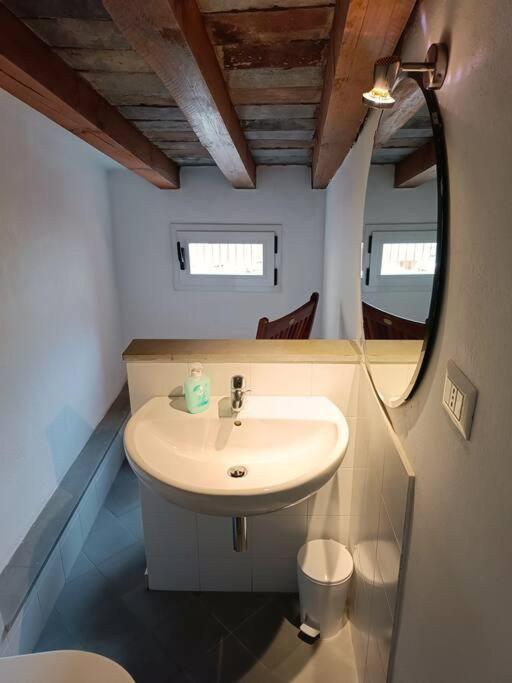 Апартаменты Novella'S Loft Near Santa Maria Novella Station Флоренция Экстерьер фото